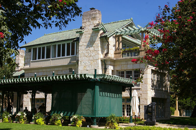 guenther house article 768x511